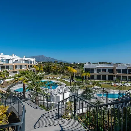 Newly Built 2 Bdrm Modern Oasis W Gym & Pool Estepona