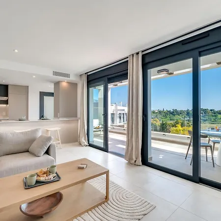 Apartment Newly Built 2 Bdrm Modern Oasis W Gym & Pool