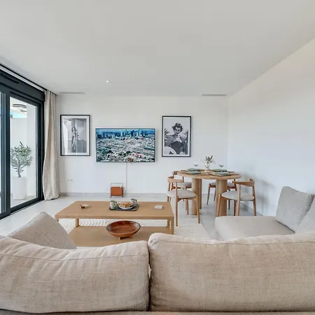 Apartment Newly Built 2 Bdrm Modern Oasis W Gym & Pool